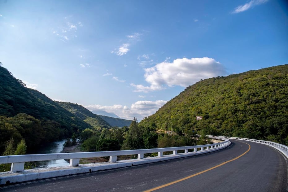 El paraje Las Adjuntas se encuentra debajo del puente de Ayutla, en la carretera Concá. Foto:FB@Querétaro.Travel