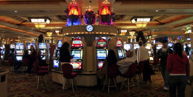 Aumenta adicción a juegos de azar, alertan