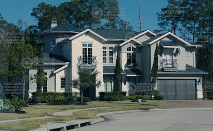 Casonas en Houston y vehículos de lujo; Loret exhibe la "austeridad" del hijo de AMLO en EU