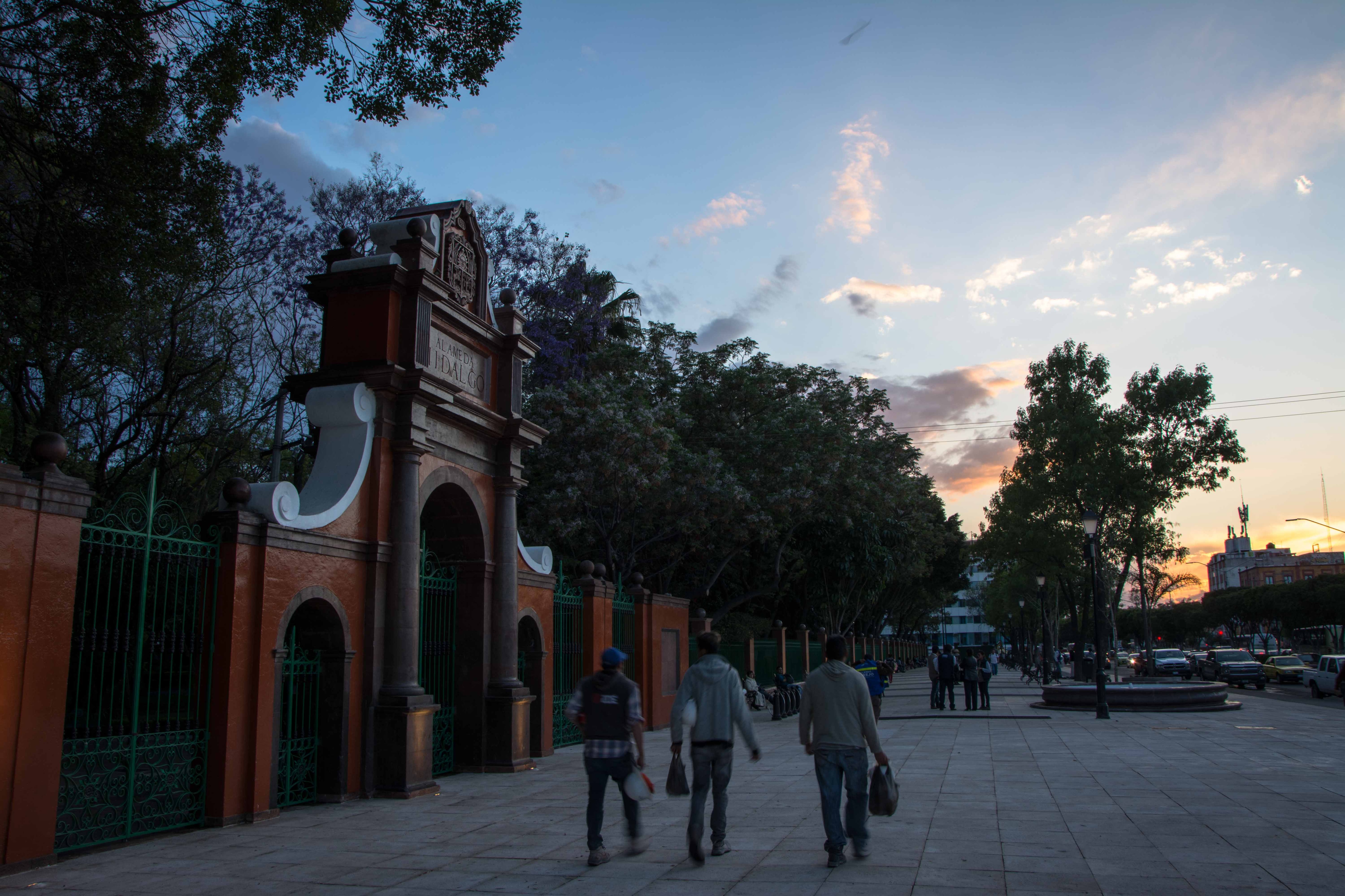 Entregan obras de rehabilitación de la Alameda Hidalgo