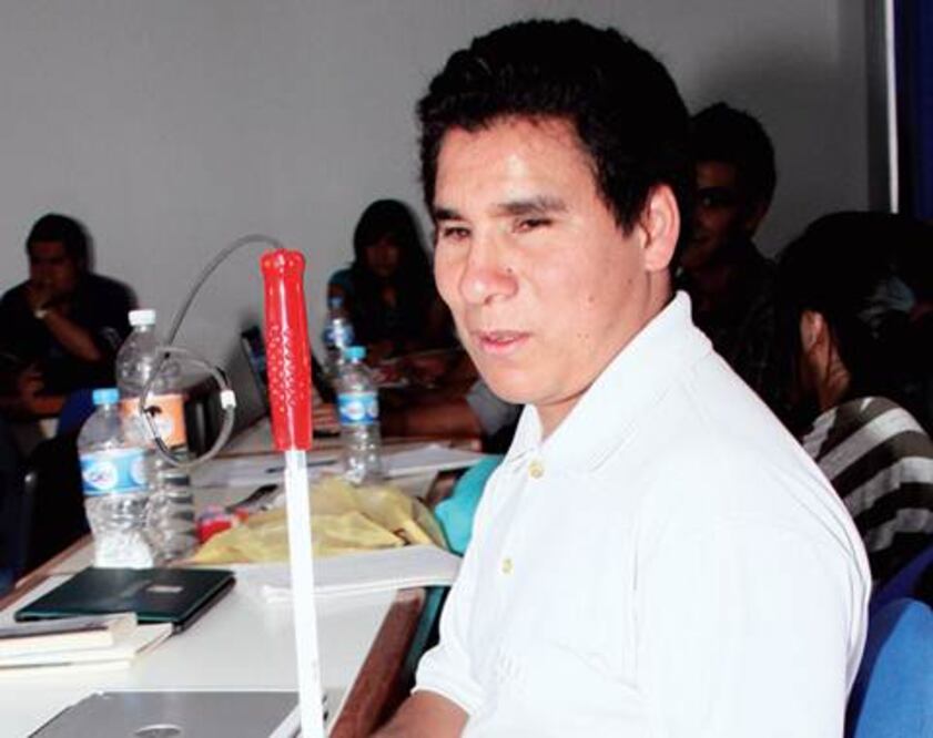 Cursa carrera, pese a debilidad visual