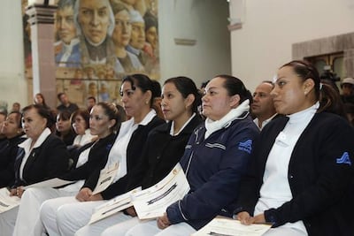   Reconocen profesionalización de personal del sector salud