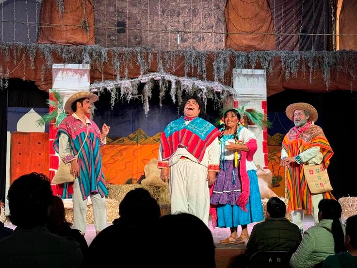 Cómicos mantiene tradición navideña