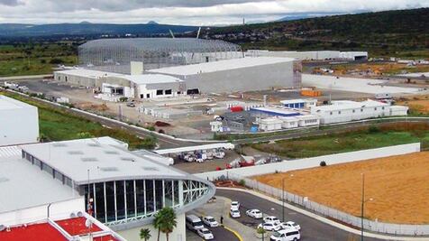 MRO opta por jóvenes de UNAQ