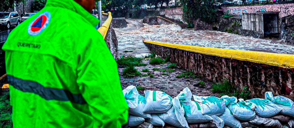 Llama Mauricio Kuri a extremar precauciones por lluvias