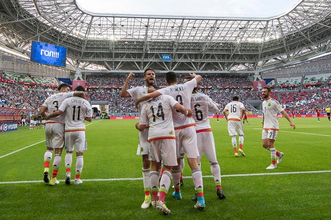 El Tri se queda en Televisa