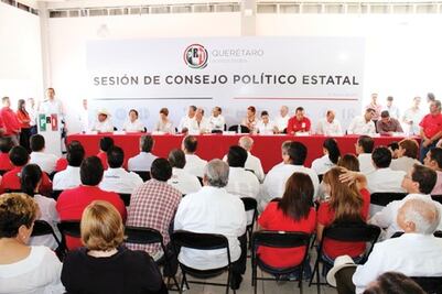 Respaldan priístas informe de JCR