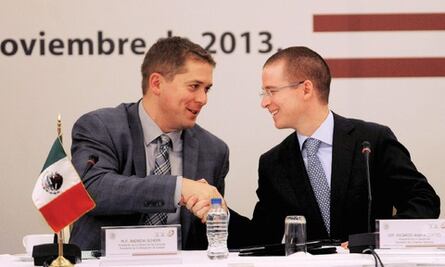 Estrecha Anaya lazos con Canadá