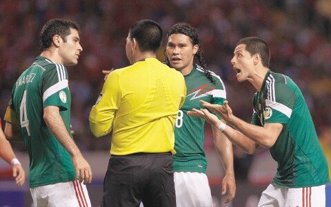 Hay más negativo que positivo: “Chicharito”