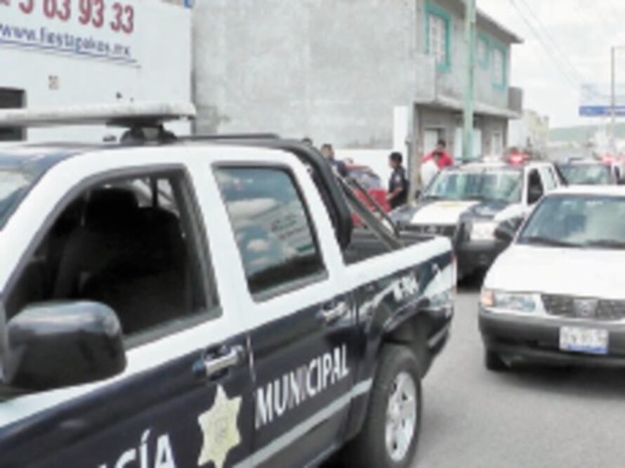 Detienen a 2 menores por robo