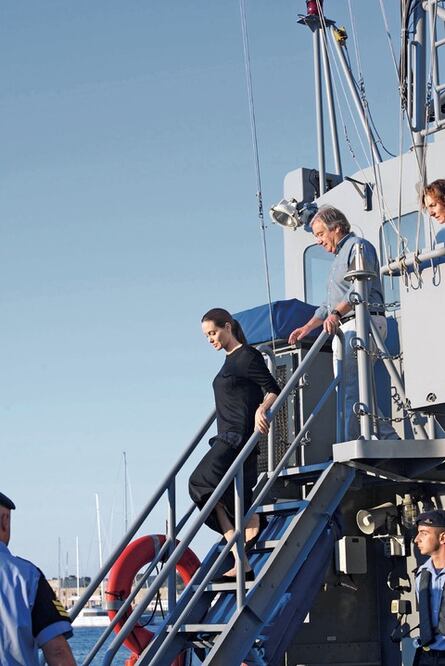 Jolie aboga por los migrantes