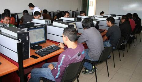 Entre el 10 y 15% de alumnos carecen de conexión a internet