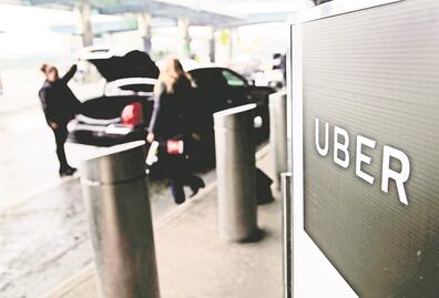 SAT retendrá IVA e ISR a conductores de Uber y Rappi