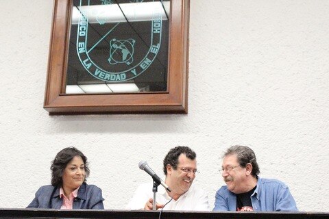 Taibo II da conferencia en la UAQ