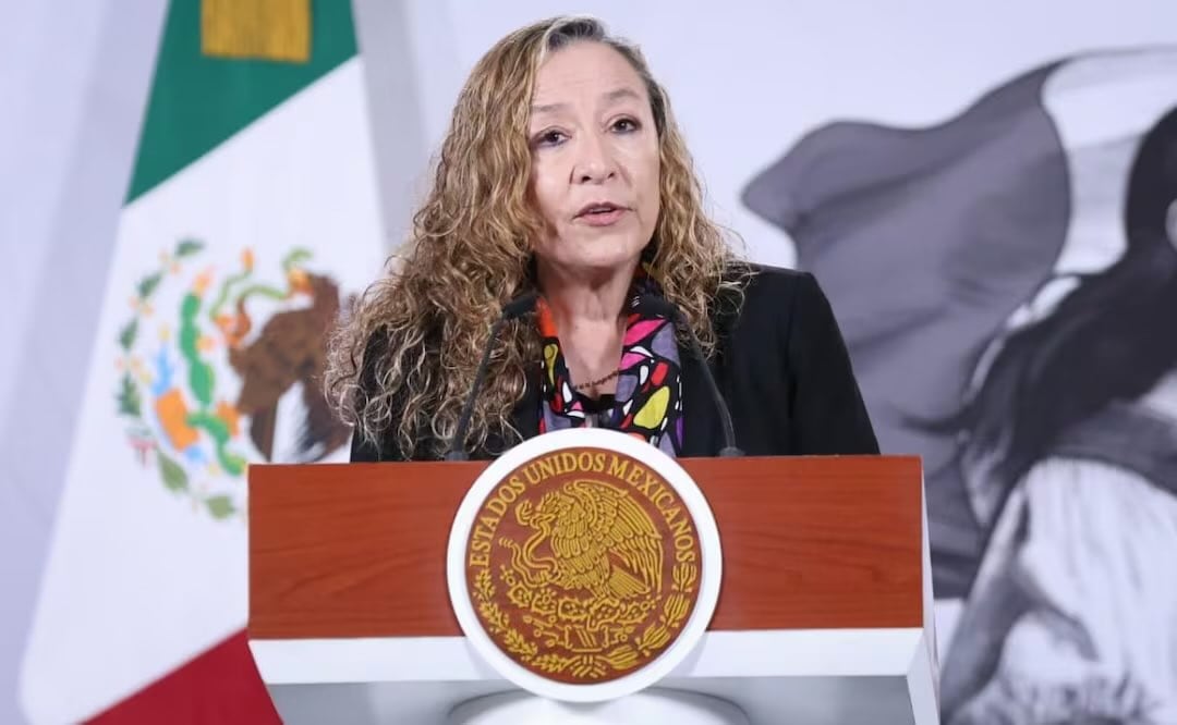 Ingrid Gómez Saracibar, subsecretaría del Derecho a una Vida Libre de Violencias de la Secretaría de las Mujeres durante la conferencia de prensa de la presidenta Claudia Sheinbaum (24/03/2026). Foto: Luis Camacho / EL UNIVERSAL