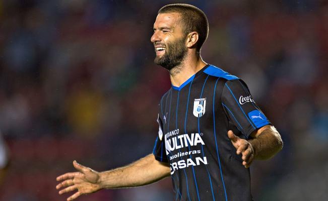 ‘Tito’ Villa , todo un Gallo Blanco