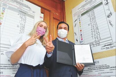 Recibe Nava Guerrero constancia de mayoría 