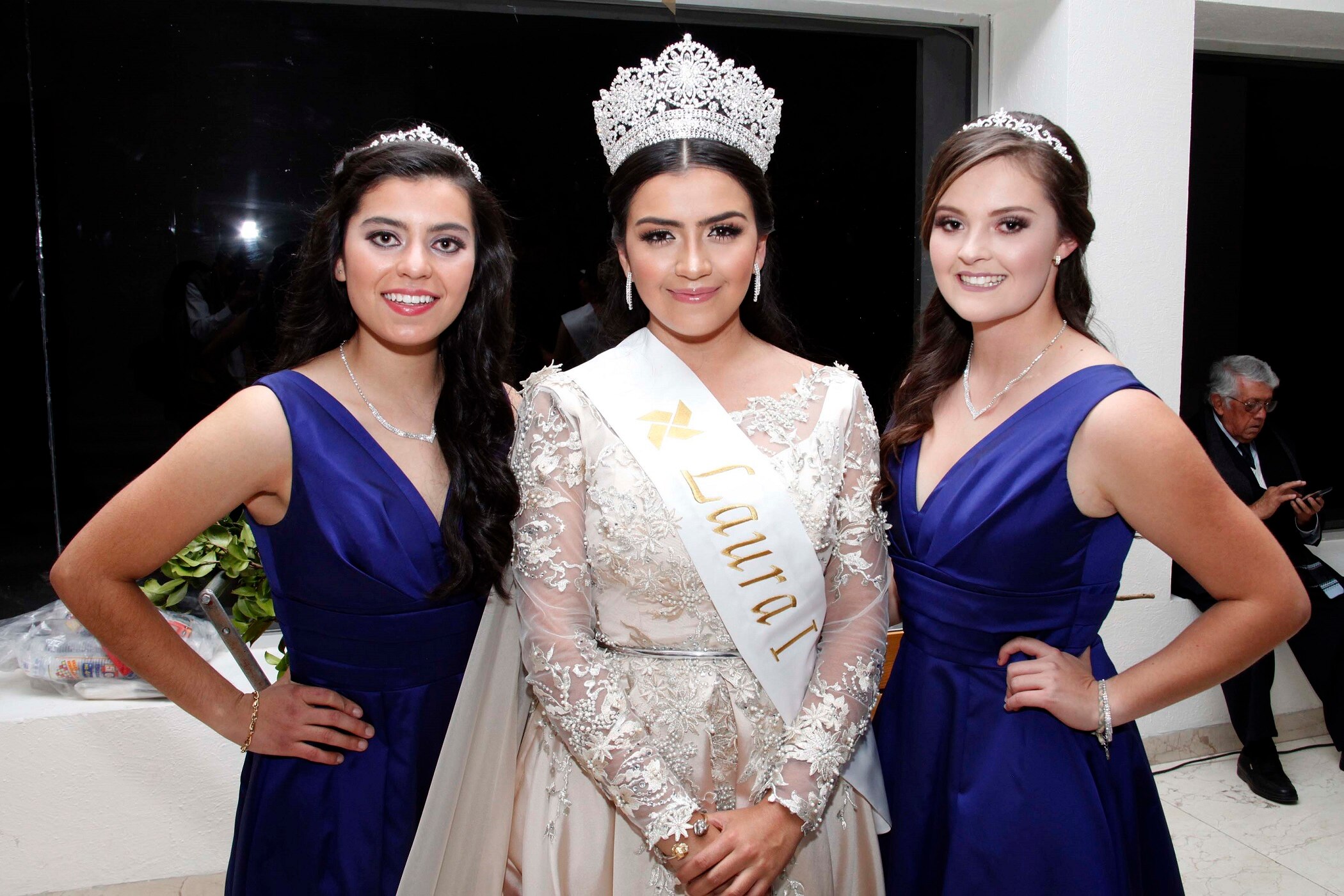 Coronan a  Laura I