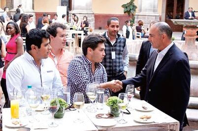 Diplomacia impulsa el desarrollo: gobierno   