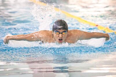 Brillo en aguas locales