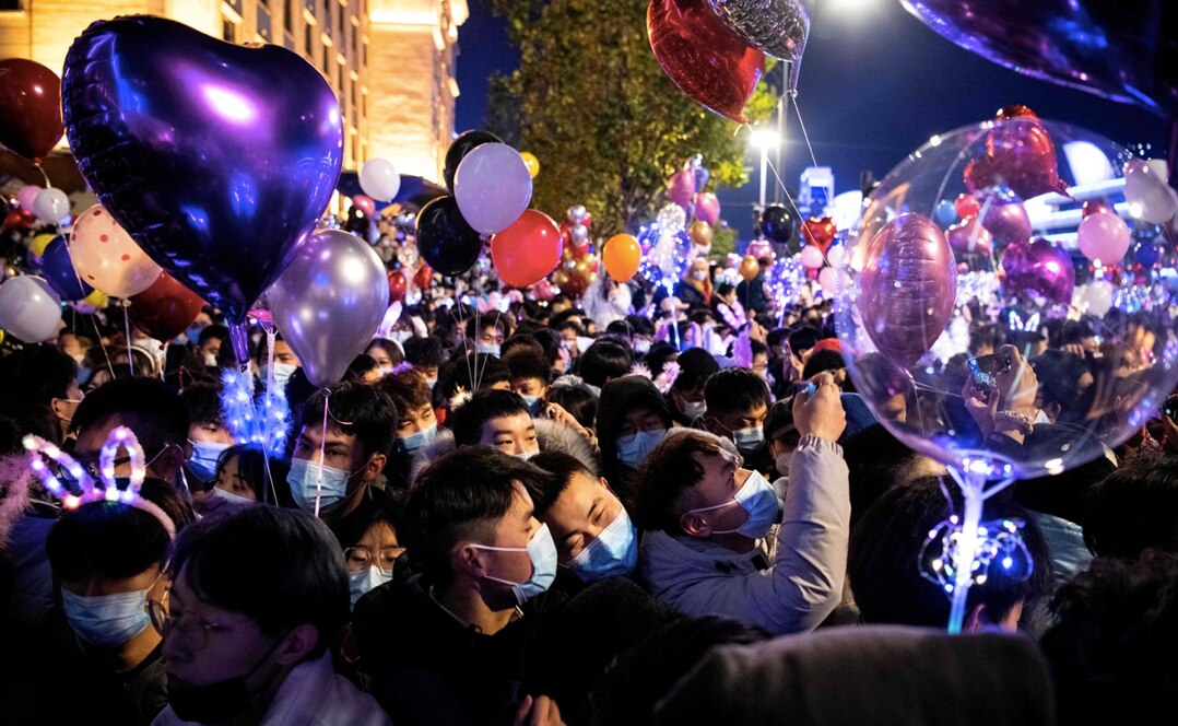 Como si nada: Así celebran el Año Nuevo en Wuhan, la "cuna" del coronavirus