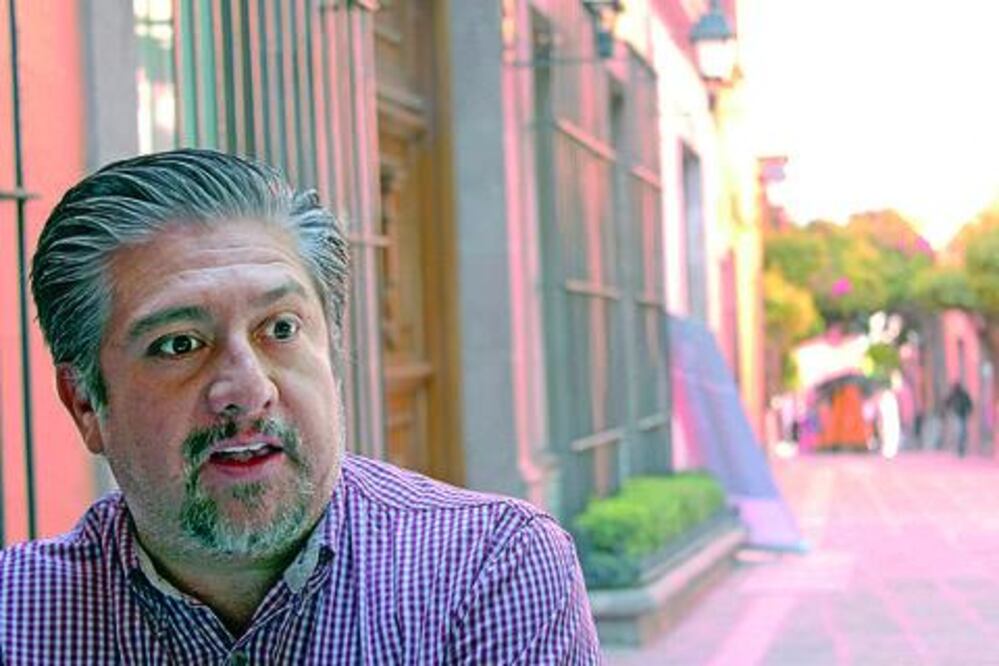 No asistí por congruencia: Carlos Peñafiel