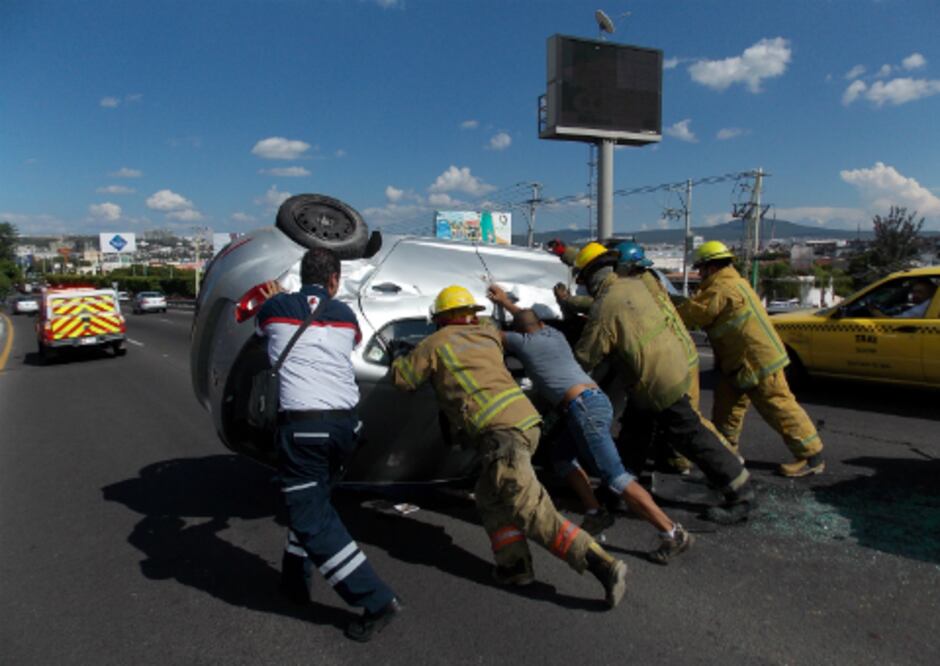 Vuelca compacto en el BBQ