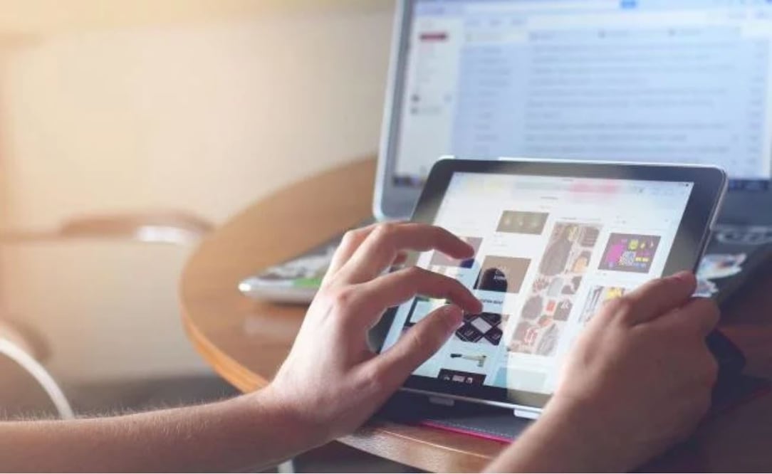 Para el religioso, la adicción a internet y teléfonos inteligentes es peligrosa (Crédito: Pixabay y AP)