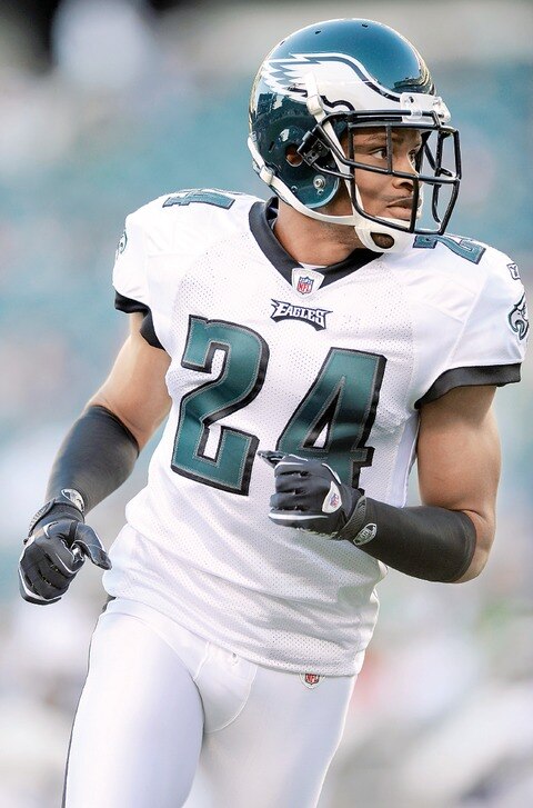 Asomugha se une a la defensiva de los 49ers