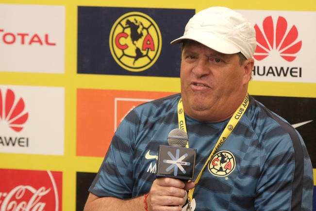 A contentar a la afición amarilla