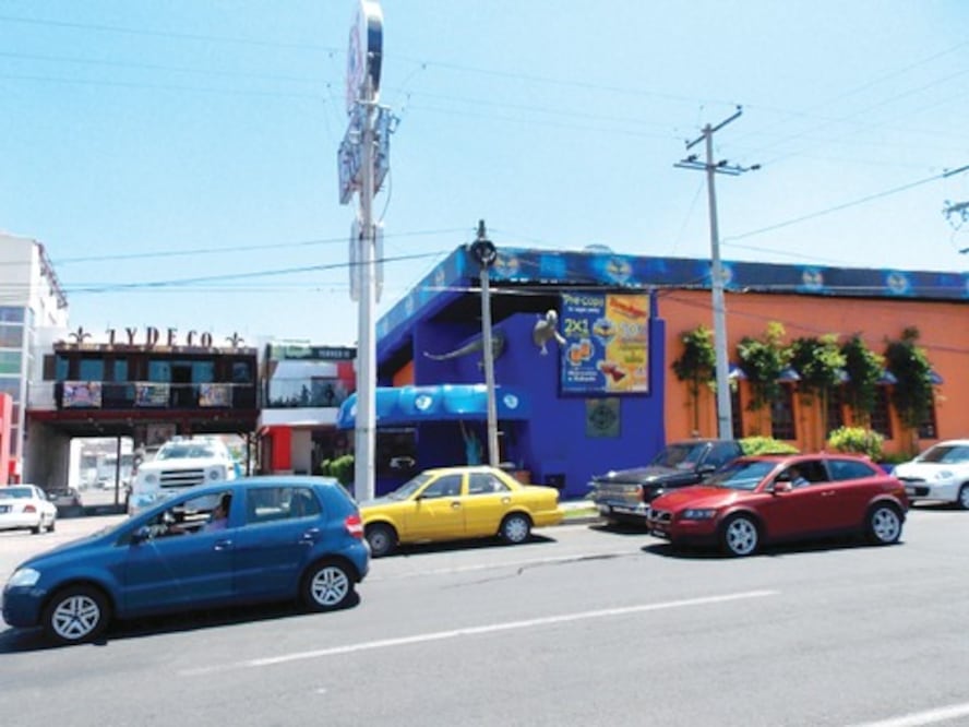 Antros no podrán ampliar horario 