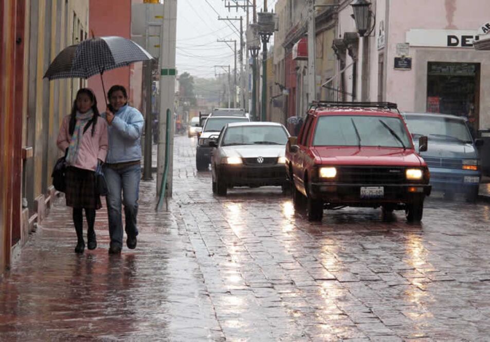  Prevén lluvias  en la entidad por “Carlos” 
