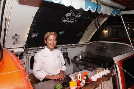 “Emparequesos”: revolucionan recetas extranjeras 