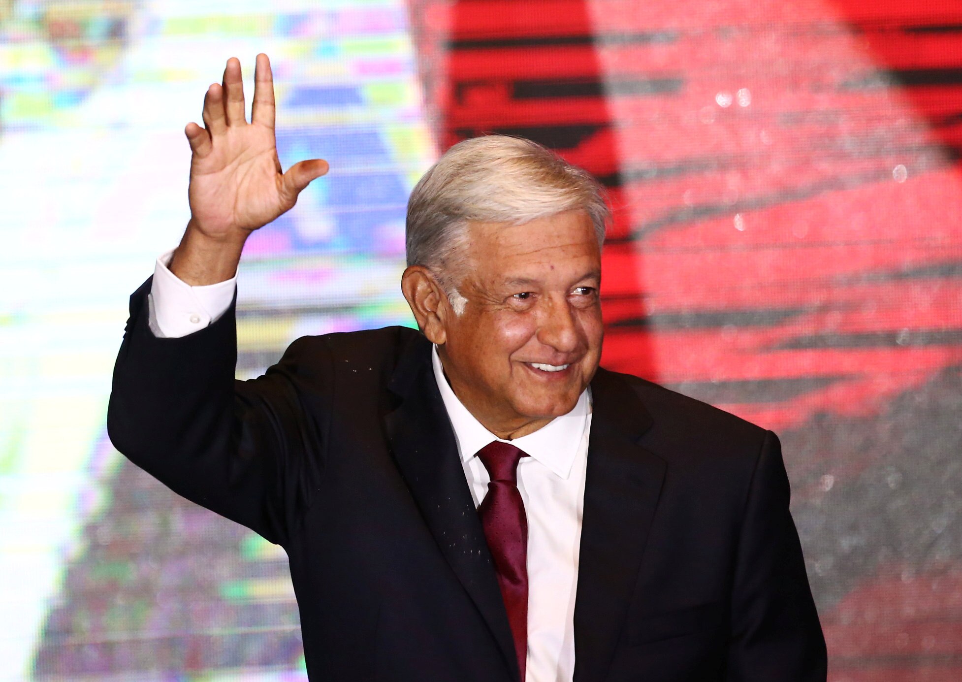 AMLO llama a la reconciliación y al combate a la corrupción