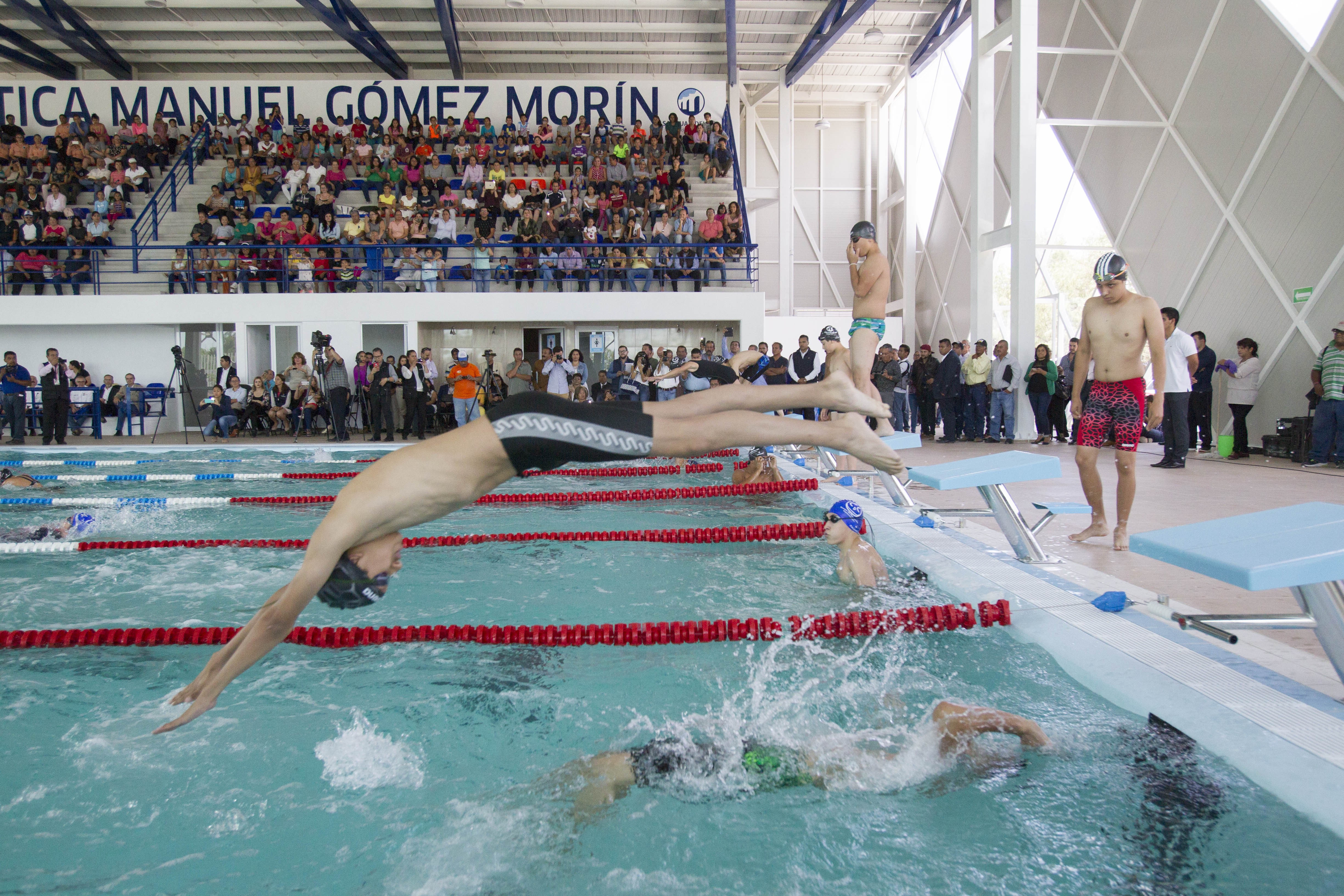 Inauguran centro acuático ‘Gómez Morín’ en San Juan