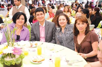 Las festejan en su día