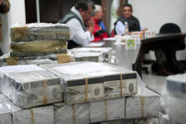 El procedimiento que realiza el instituto para la destrucción consiste en su trituración y, posteriormente, el desecho es trasladado al estado de Tlaxcala para elaborar ladrillos (ARCHIVO. EL UNIVERSAL)