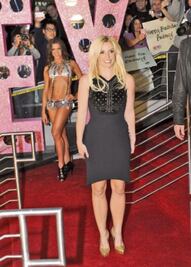 Bailarina demanda a Britney por una fractura