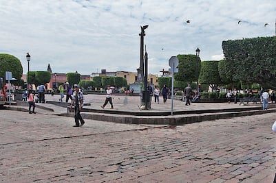 Entregan obras a contratista señalado por ESFE