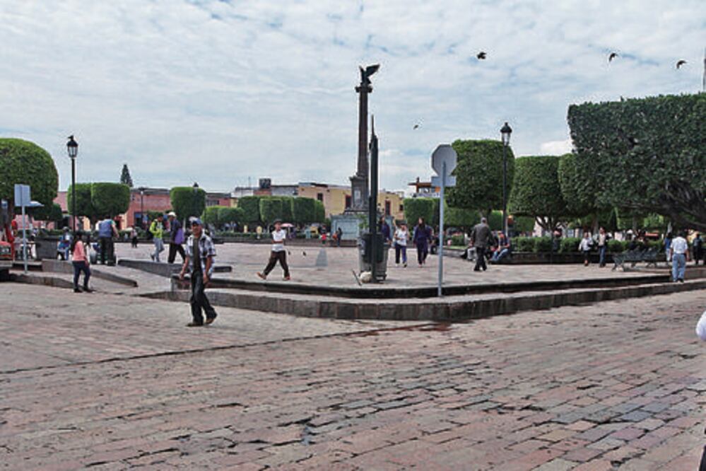 Entregan obras a contratista señalado por ESFE