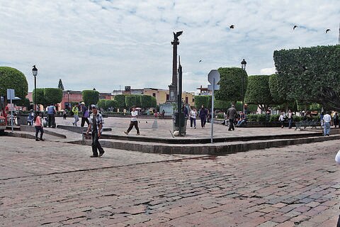 Entregan obras a contratista señalado por ESFE