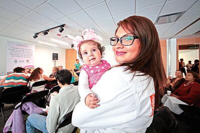 Piden legislar a favor de madres solteras