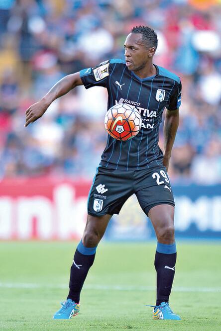 Jaguares aún adeuda salario de Tiago