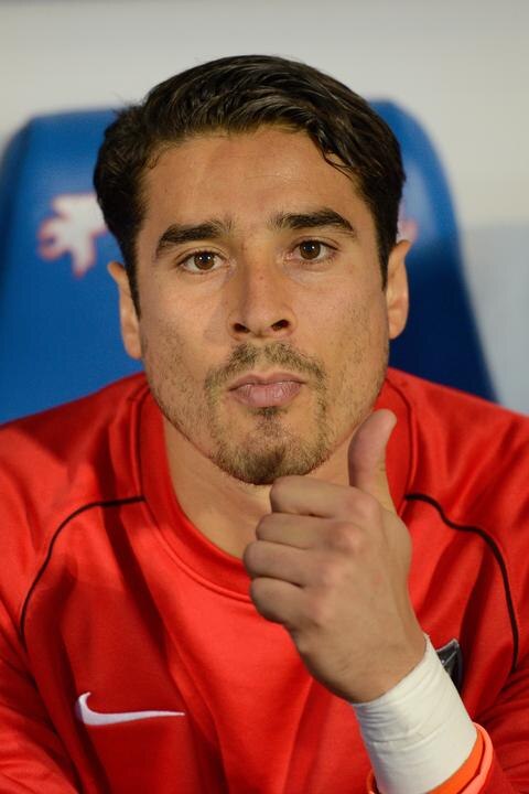 Convencen a Vela de seguir con el Tricolor