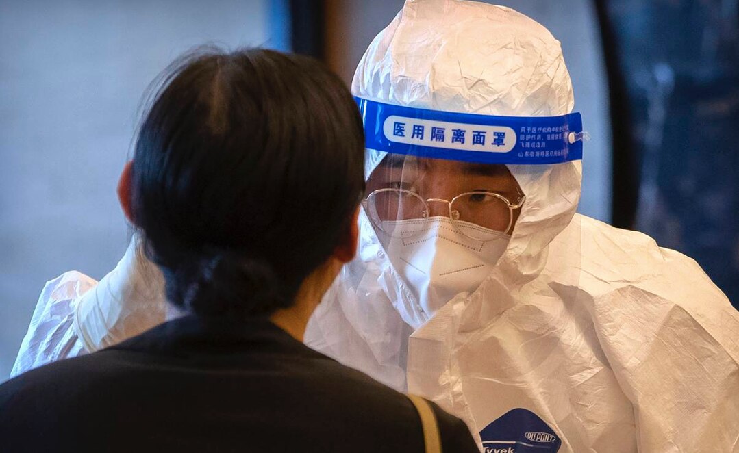 Segunda ola de contagios de Covid-19 en China es inevitable, dice experto