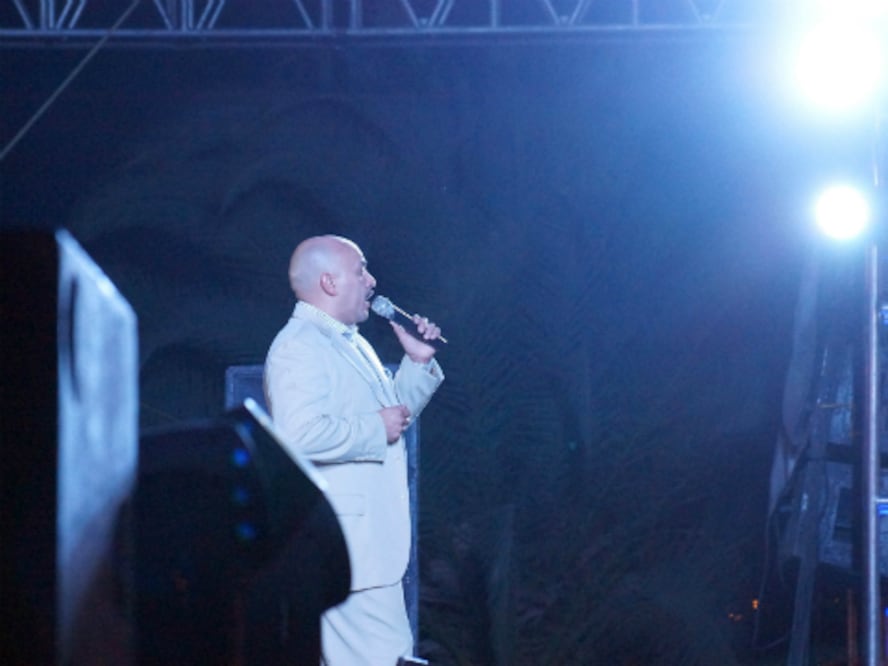 Lupillo emociona en la feria