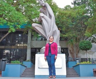 Laura Corvera Galván se especializa en música española 