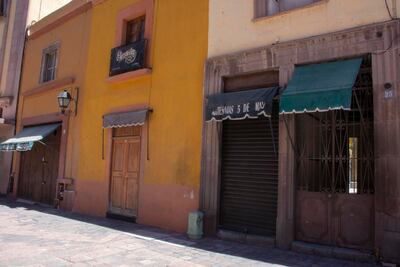 Cierran comercios cuando la mitad de sus colaboradores ya se contagió de Covid-19