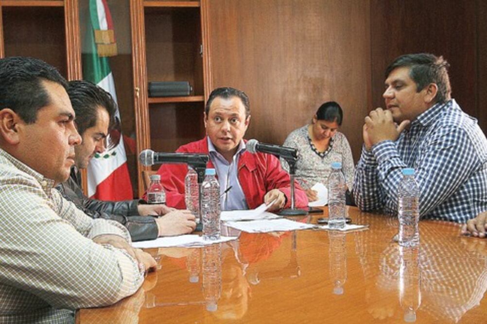 Aprueban en comisión presupuesto