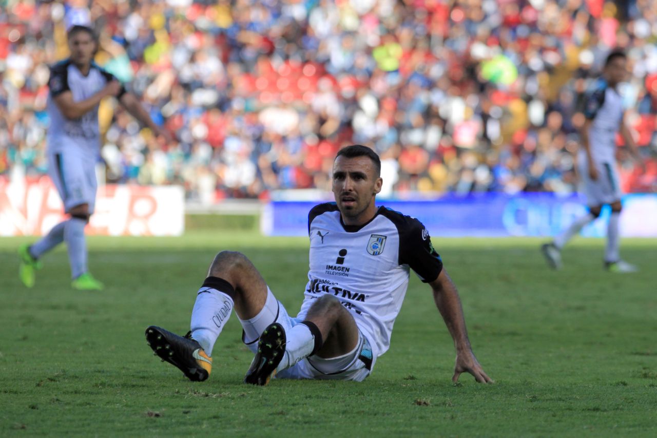León vence 1-2 a Gallos